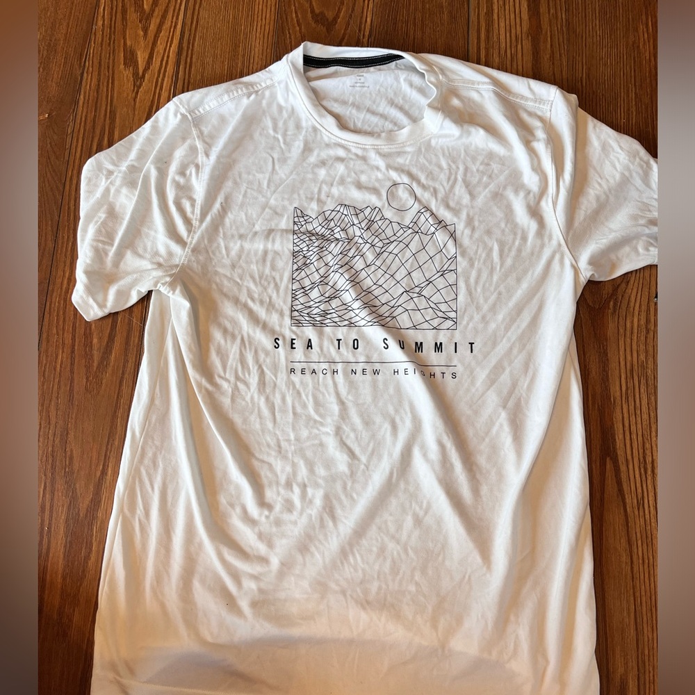 Men’s t shirt